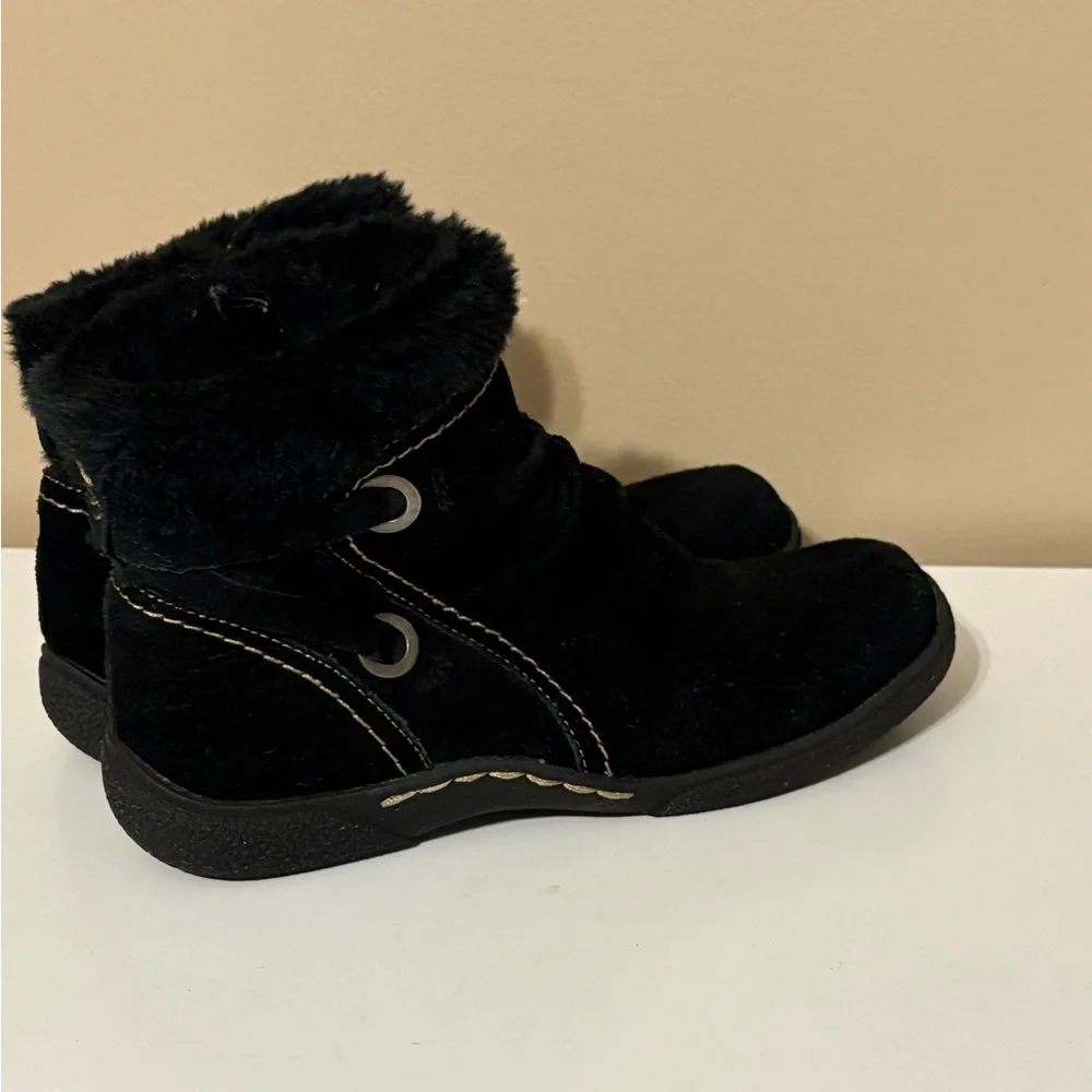 BareTraps stylish black